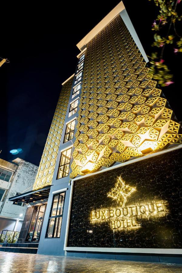 Lux Boutique Hotel Nonthaburi Extérieur photo