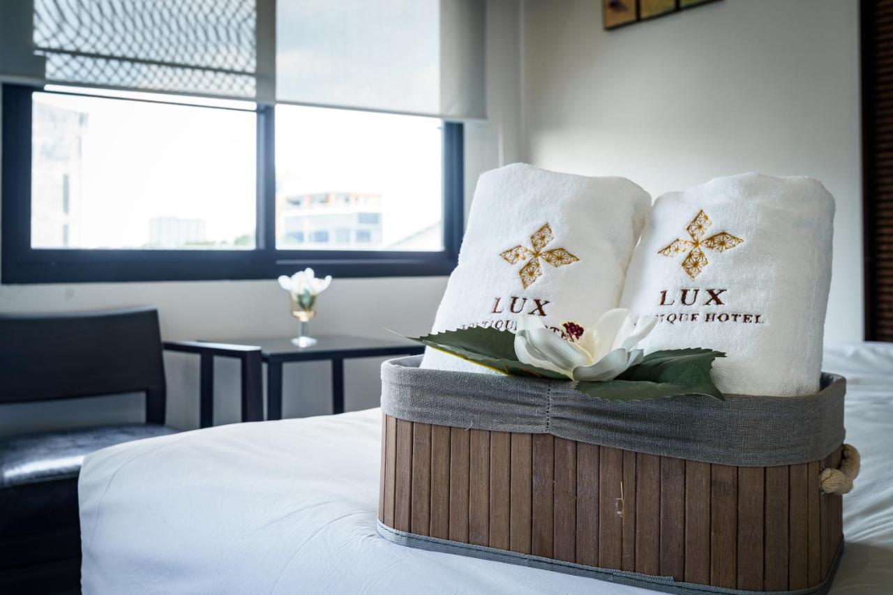 Lux Boutique Hotel Nonthaburi Extérieur photo